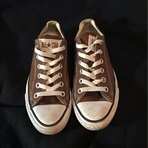 Brown converse chuck Taylor all star low top